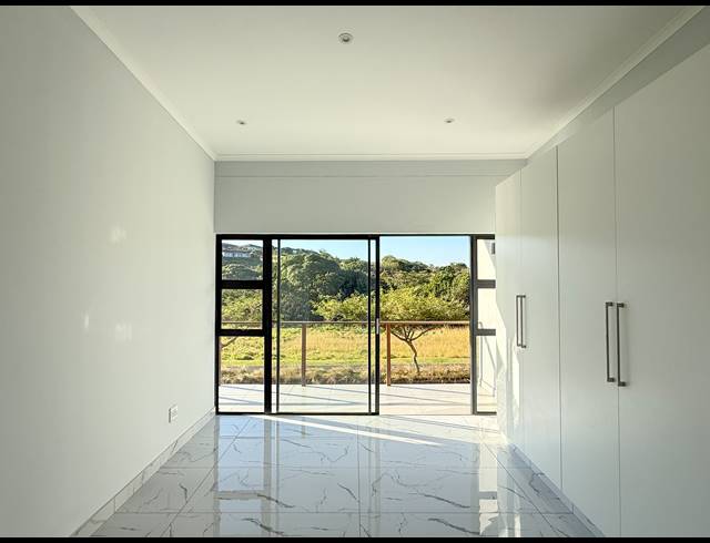 4 BEDROOM HOUSE FOR SALE IN PALM LAKES ESTATE